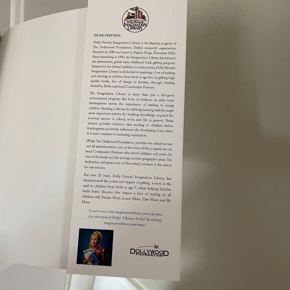 Imagination Library Book - Danbi's Favorite Day - Paperback - MUST BE BUNDLED - Picture 4 of 4